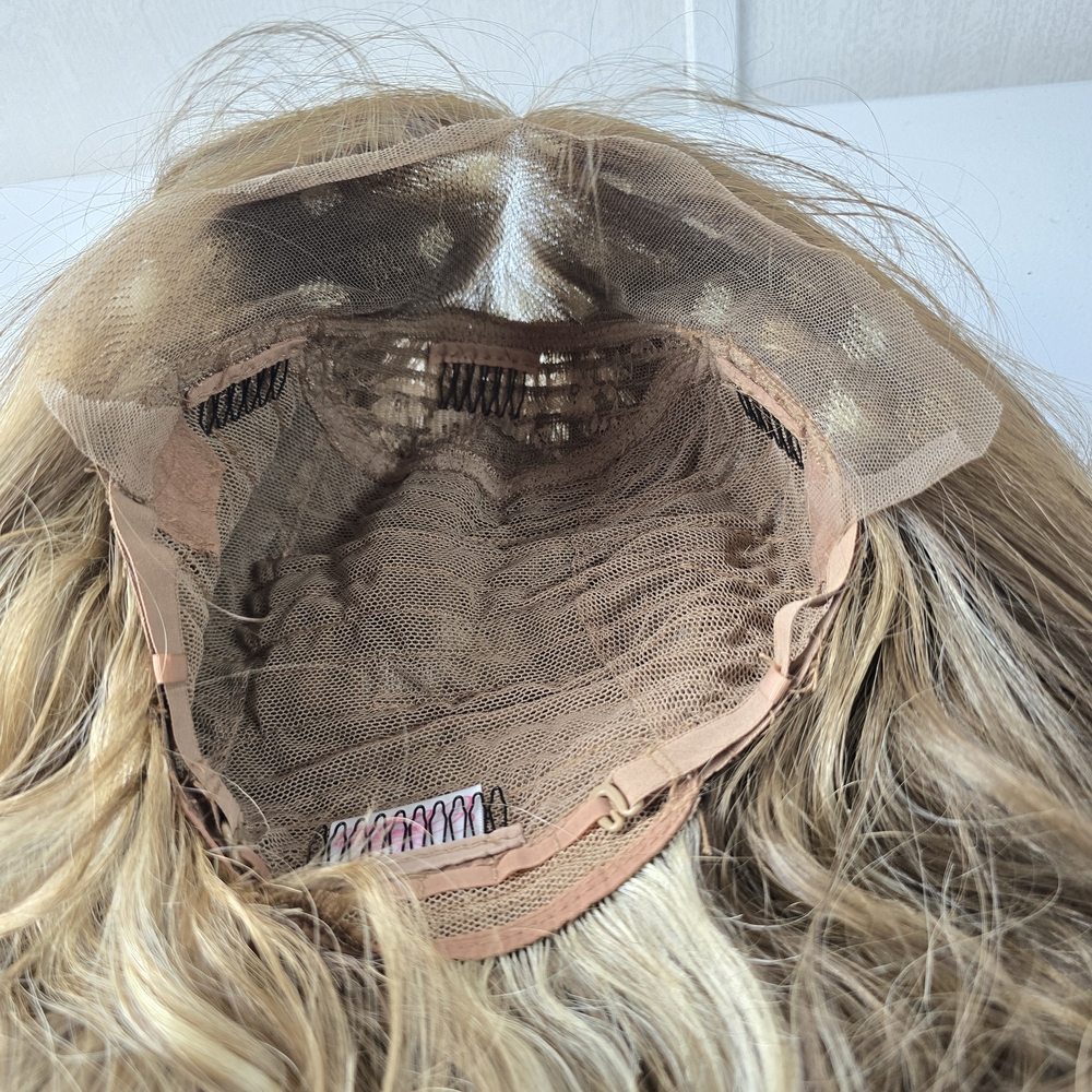 Chelsey Smith Crowns Carry (Heavy Highlights)  (Modified) - Picture 13 of 14